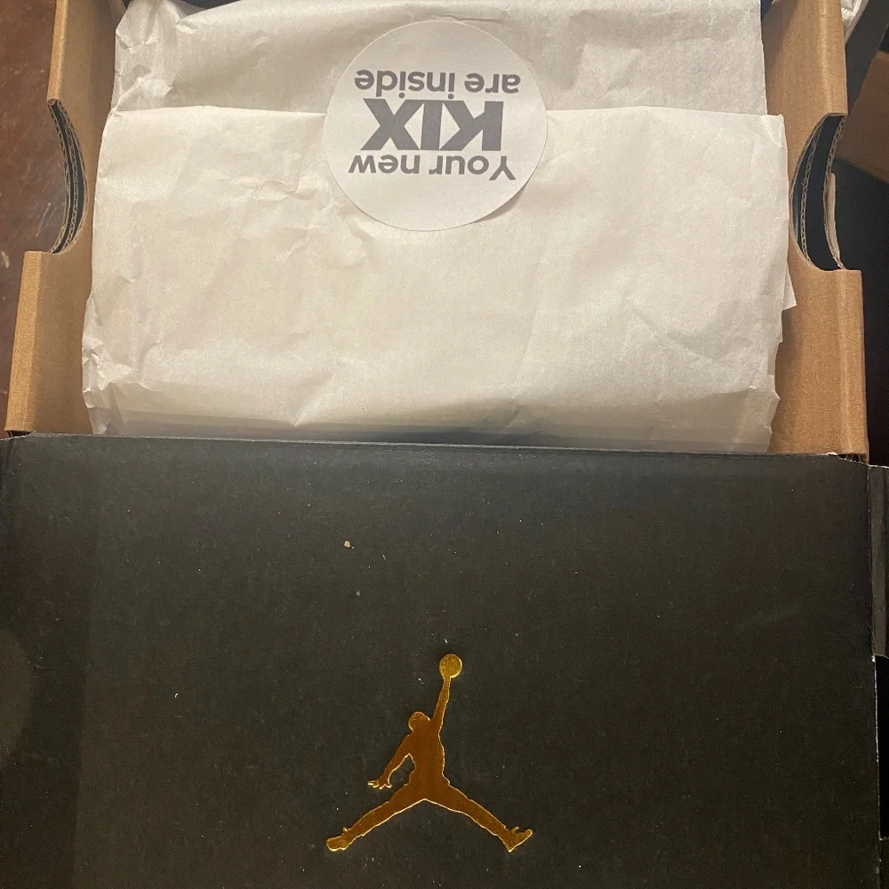 Custom Nike size 5 toddler sneakers - Picture 2 of 6